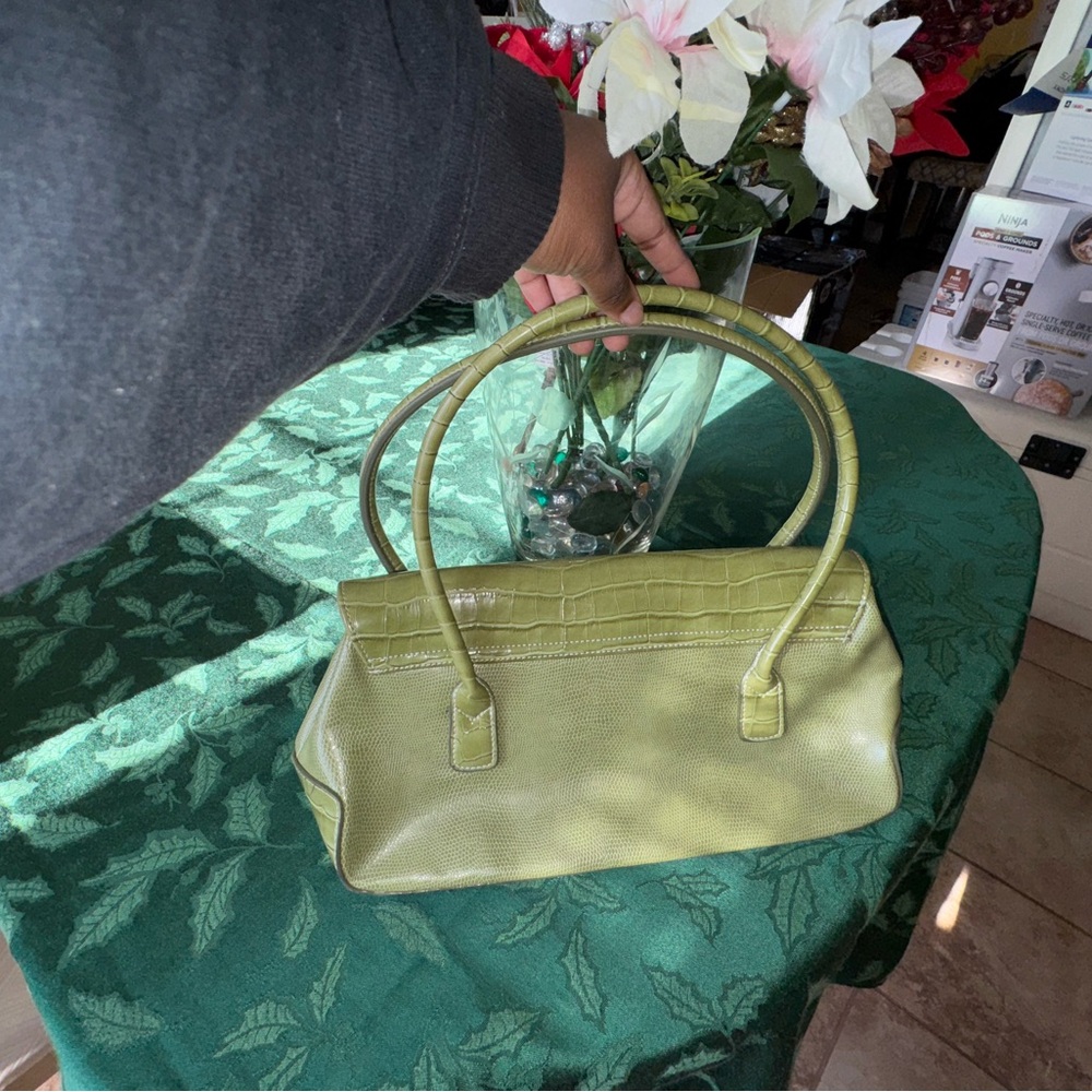 Elegant Green Handbag